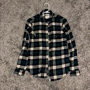 American Eagle Outfitters Plaid Shirt in Green and Black